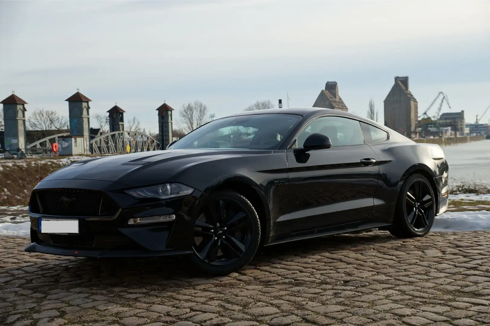 Ford Mustang Fastback 5.0 Ti-VCT V8 Aut. GT - 1