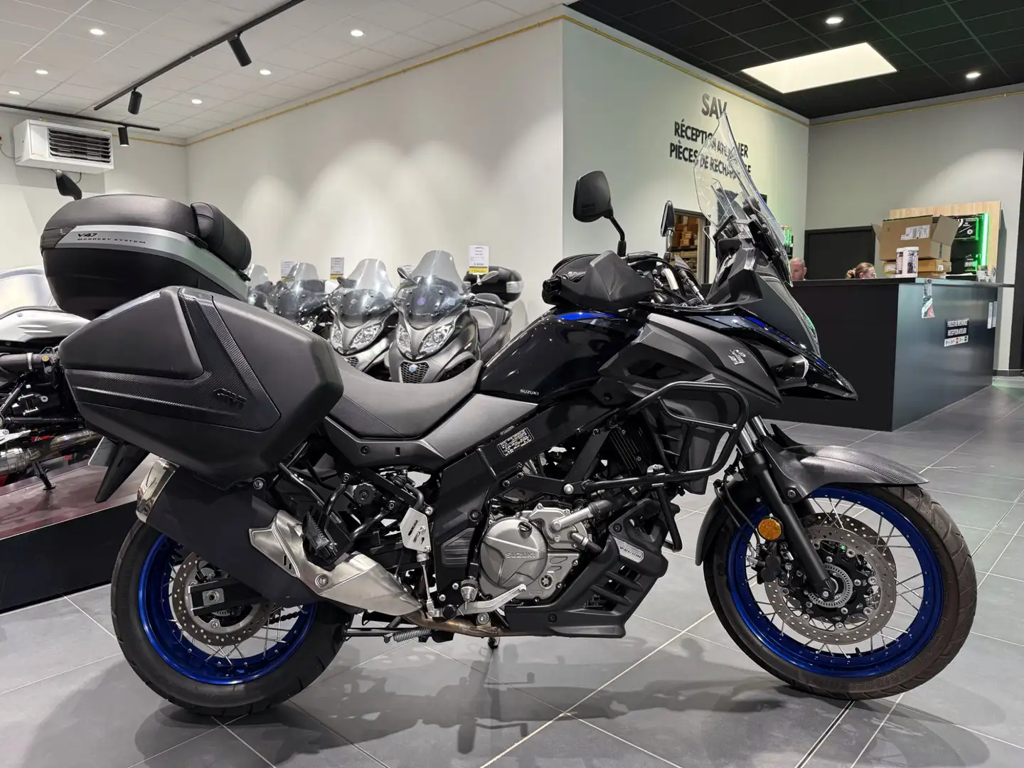 Suzuki V-Strom 650 XT Noir - 2