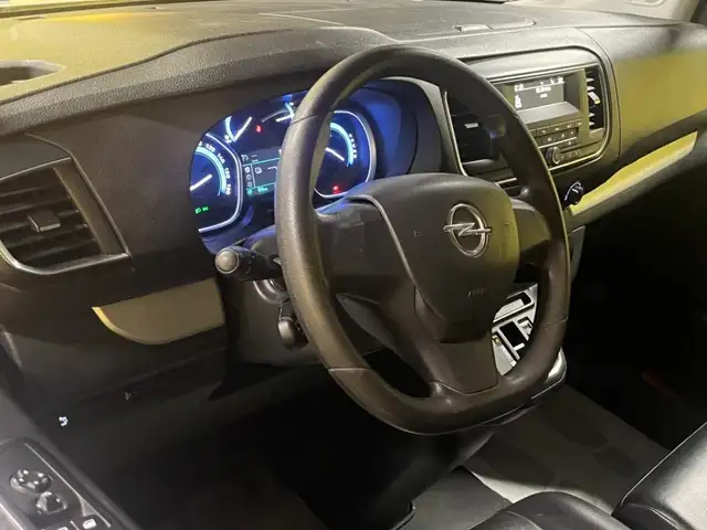 Opel Vivaro view 18