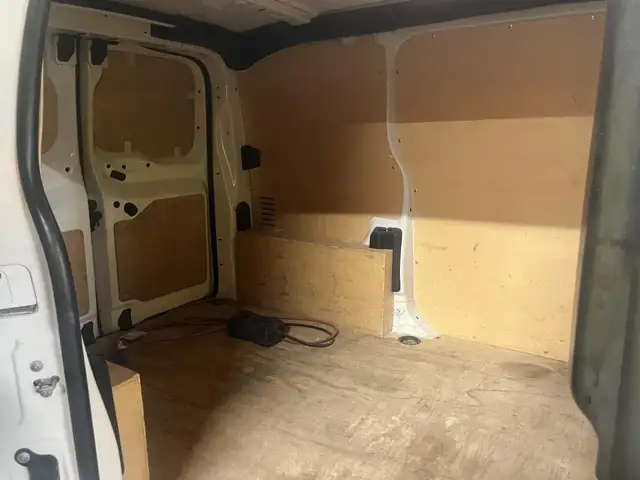 Opel Vivaro view 4