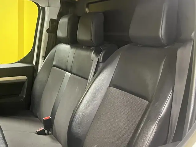 Opel Vivaro view 19