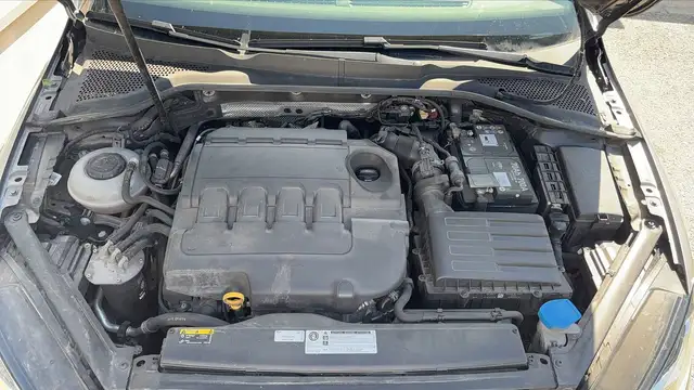 Volkswagen Golf view 15