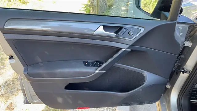 Volkswagen Golf view 7