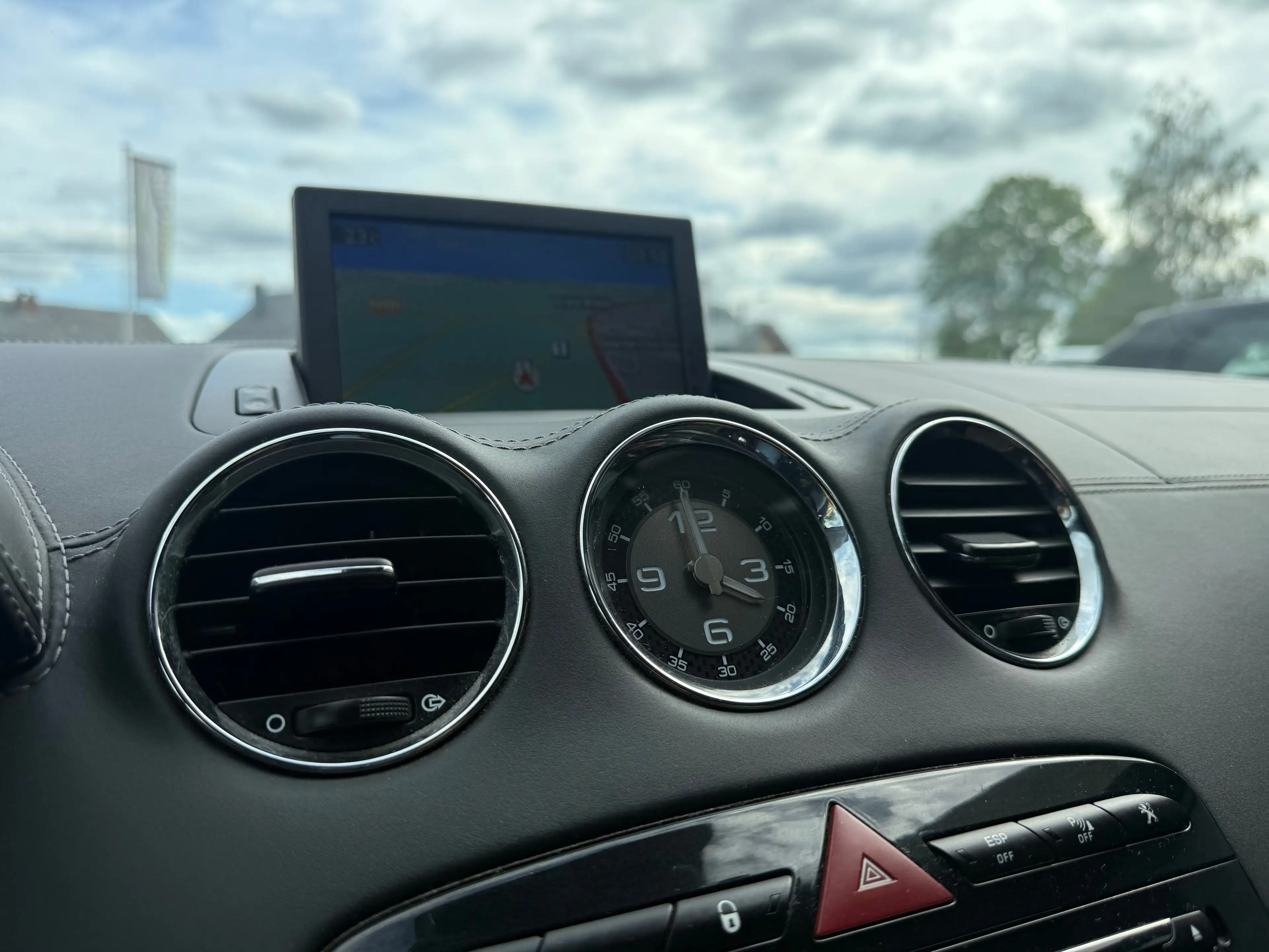 Peugeot RCZ RCZ 2.0HDi SIEGES A MÉMOIRES,CRUISE,CLIM,GPS,BLUETOOTH… — photo 9