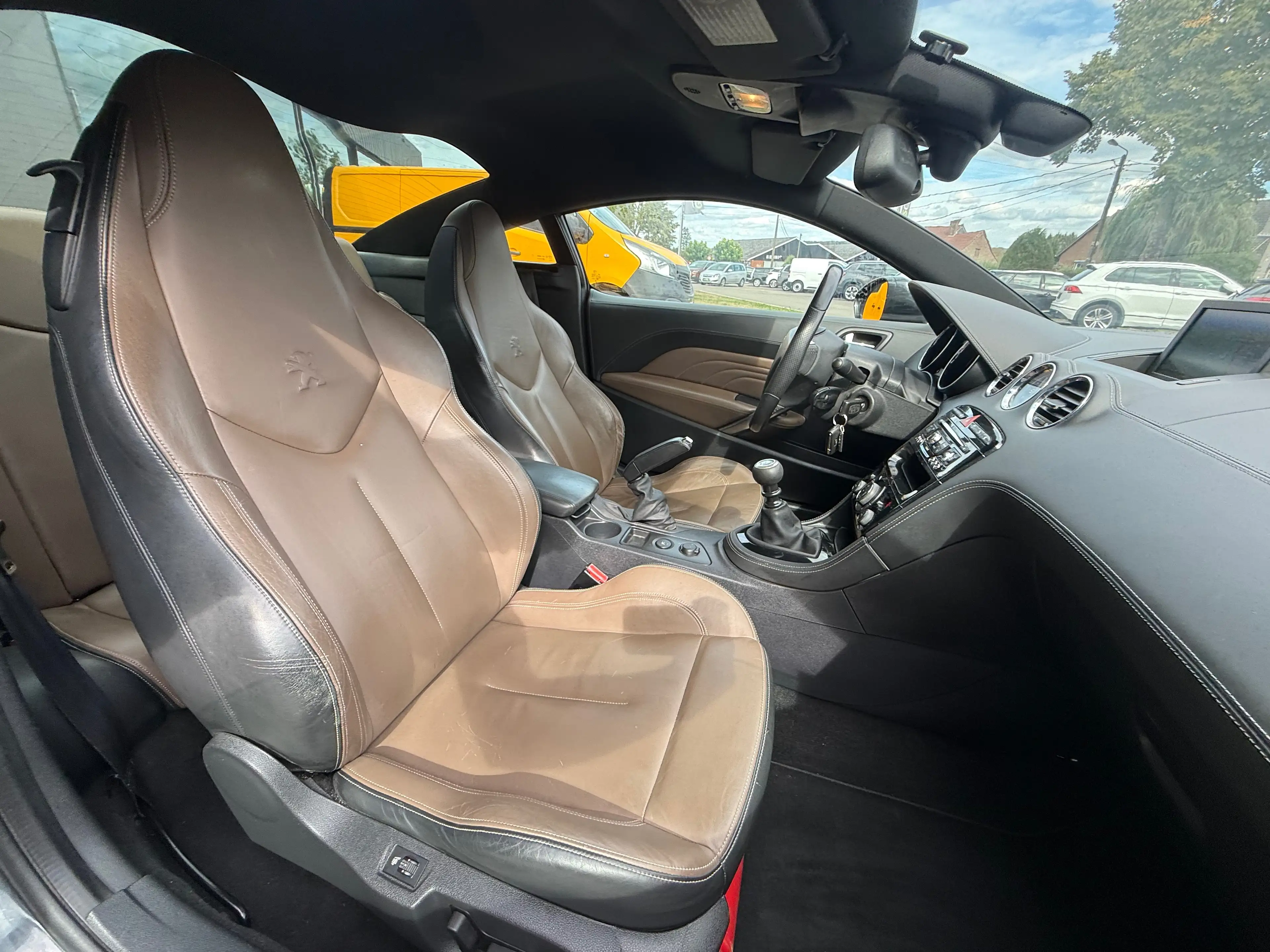 Peugeot RCZ RCZ 2.0HDi SIEGES A MÉMOIRES,CRUISE,CLIM,GPS,BLUETOOTH… — photo 6