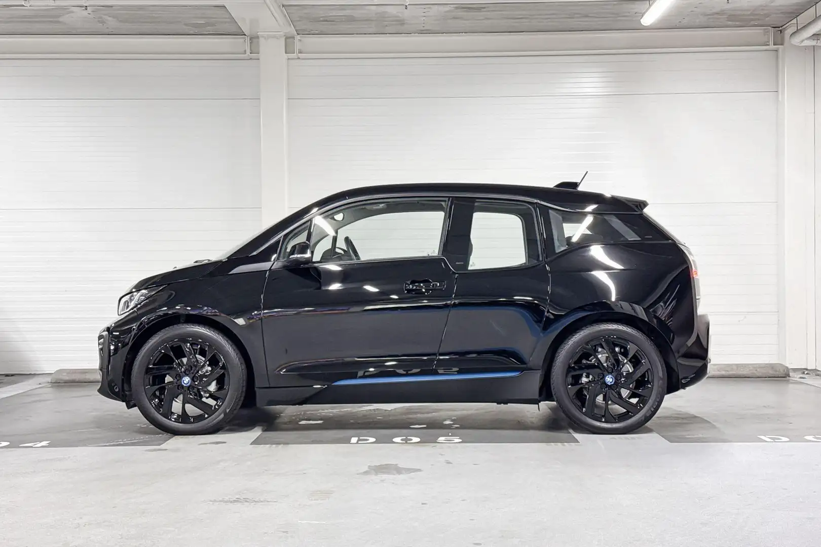 BMW i3 120Ah 42 kWh Zwart - 2