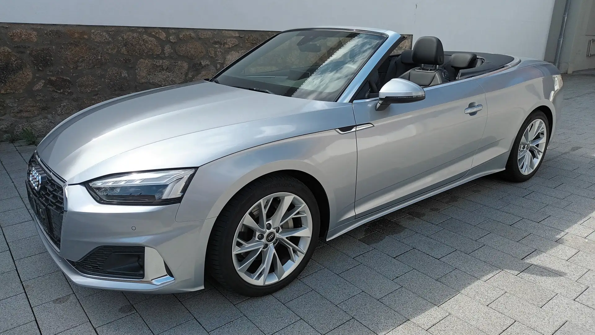 Audi A5 40 TFSI Cabrio adv Kopfraum Navi Matrix Virt Leder Argent - 1