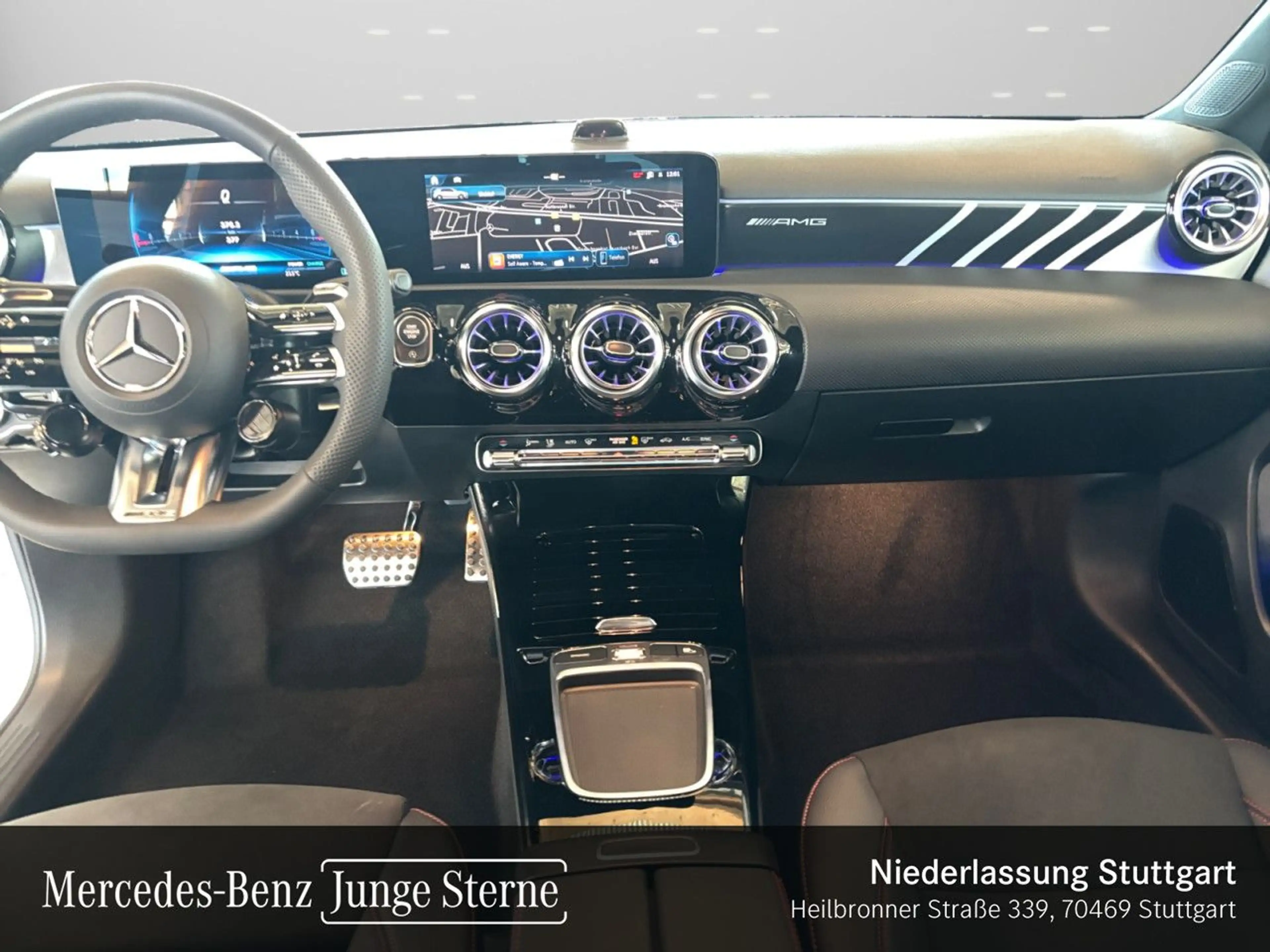 Mercedes-Benz A 35 AMG A 35 4M AMG+PANO+360°+MULTIBEAM+19"+TOTW+KEYLESS — photo 12