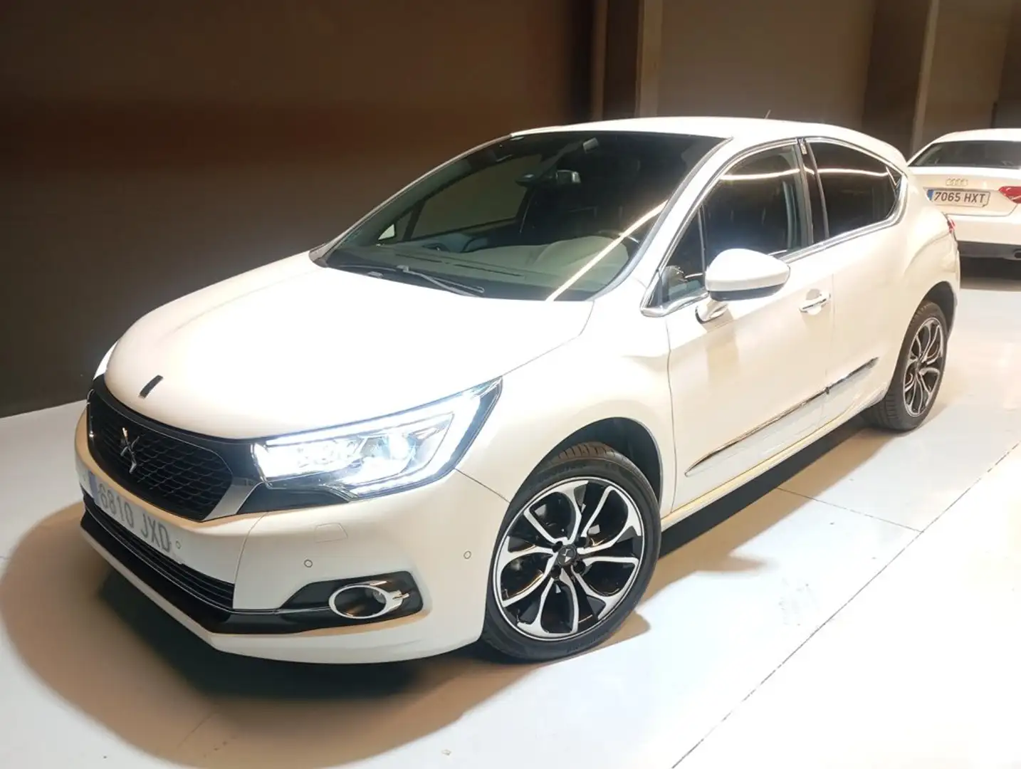Citroen DS4 BHDI150S& SPORT Blanc - 1