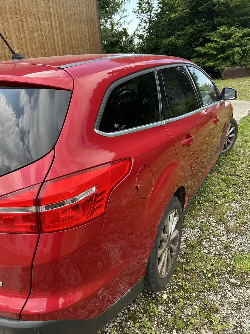 Ford Focus Titanium Rot - 2