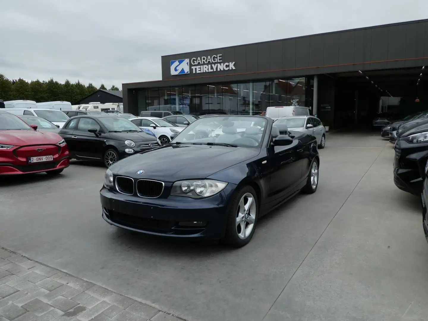 BMW 118 Cabrio 2.0D 136pk AUTOMAAT Leder (87800) Bleu - 1