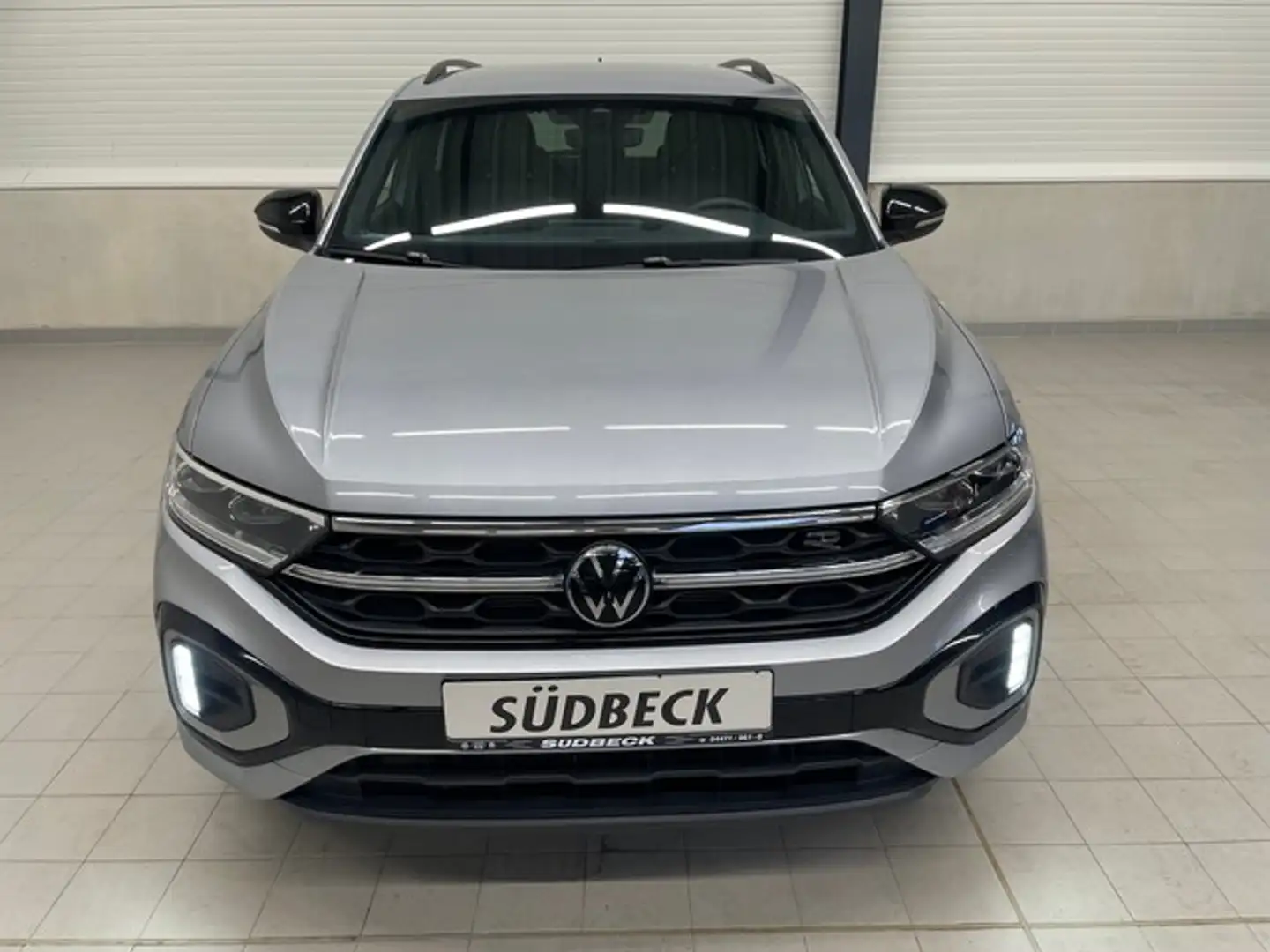Volkswagen T-Roc 2.0 TDI R-LINE AHK+LED+KEYLESS+KAMERA+NAVI++ Silber - 2
