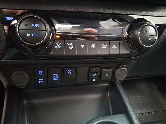 Toyota Hilux DK Invincible 4WD 2.8 D-4D MHEV Aut. Ansicht 19