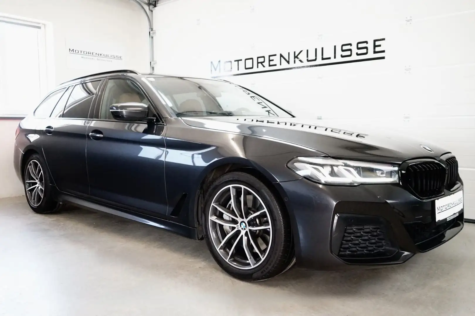 BMW 530 d xDrive Touring M Sport Aut. - HeadUp - Komforts Grau - 2