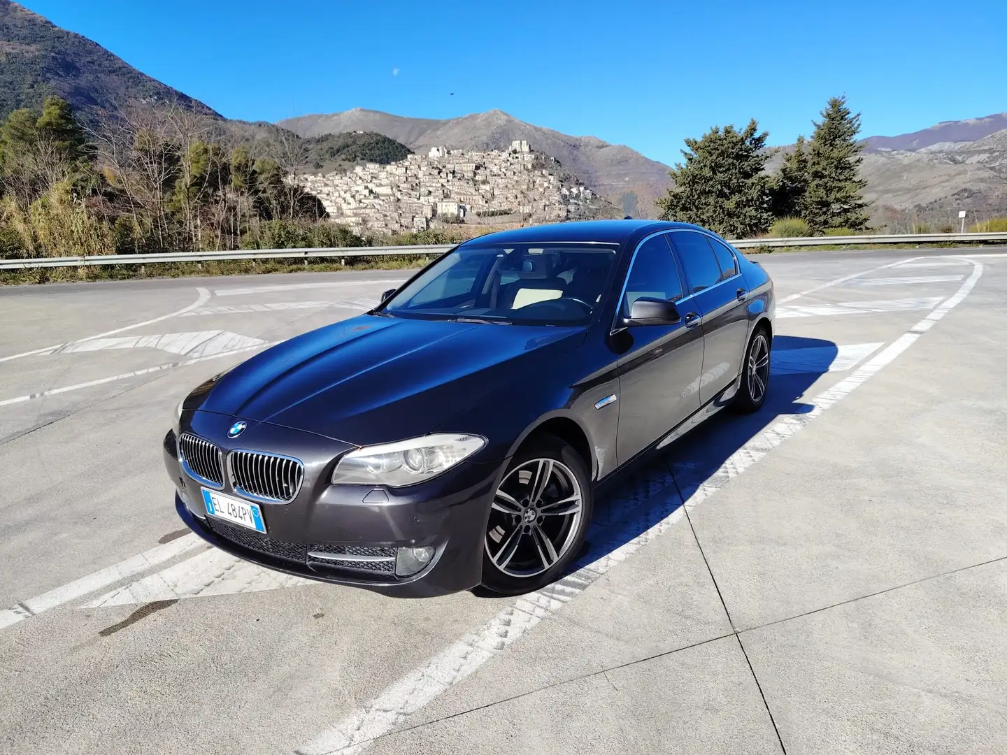 BMW 520 d Futura-Xenon-Cruise-Pelle Beige-Cerchi 18 M - Grigio - 1