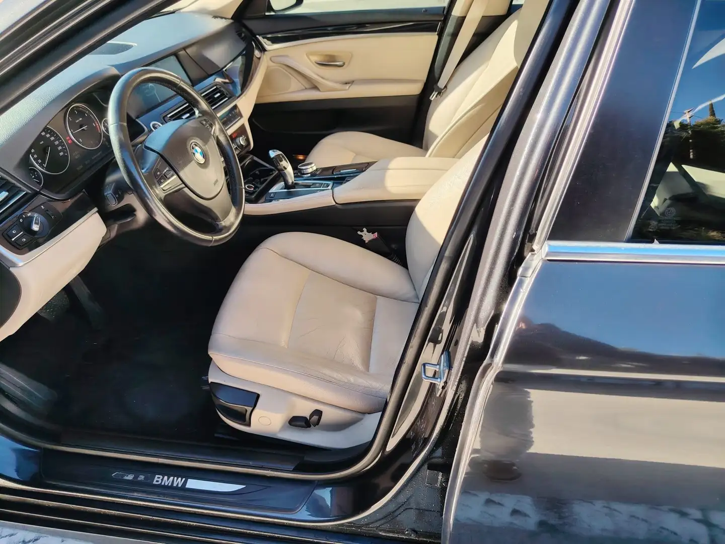 BMW 520 d Futura-Xenon-Cruise-Pelle Beige-Cerchi 18 M - Grigio - 2