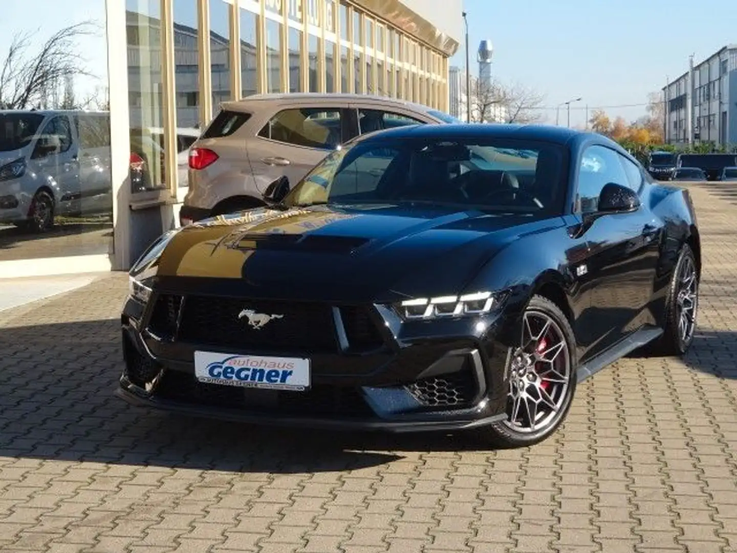 Ford Mustang Fastback 5.0 V8 446PS Autm. GT Schwarz - 2