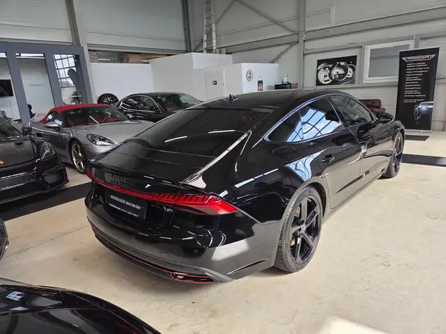 Audi A7 view 11
