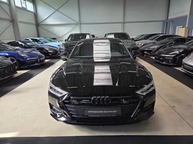 Audi A7 view 4