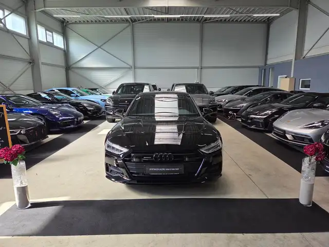 Audi A7 view 2