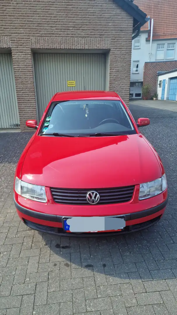 Volkswagen Passat Passat 3B Limousine Rouge - 1