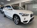 BMW X1 sDrive 18 i xLine Weiß - thumbnail 2