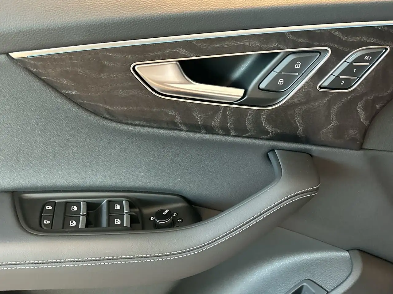 Audi Q7 снимка Audi Q7