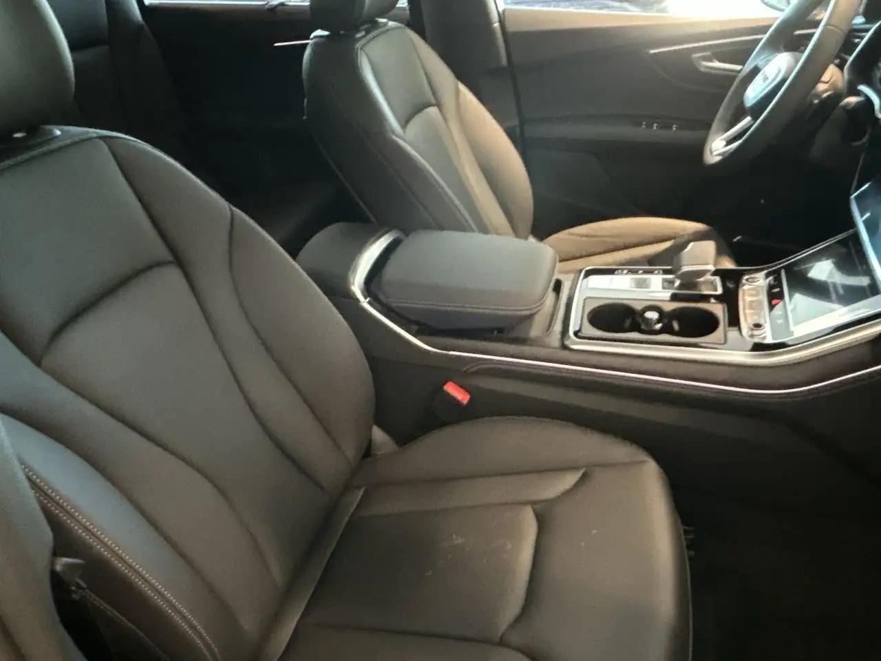 Audi Q7 снимка Audi Q7