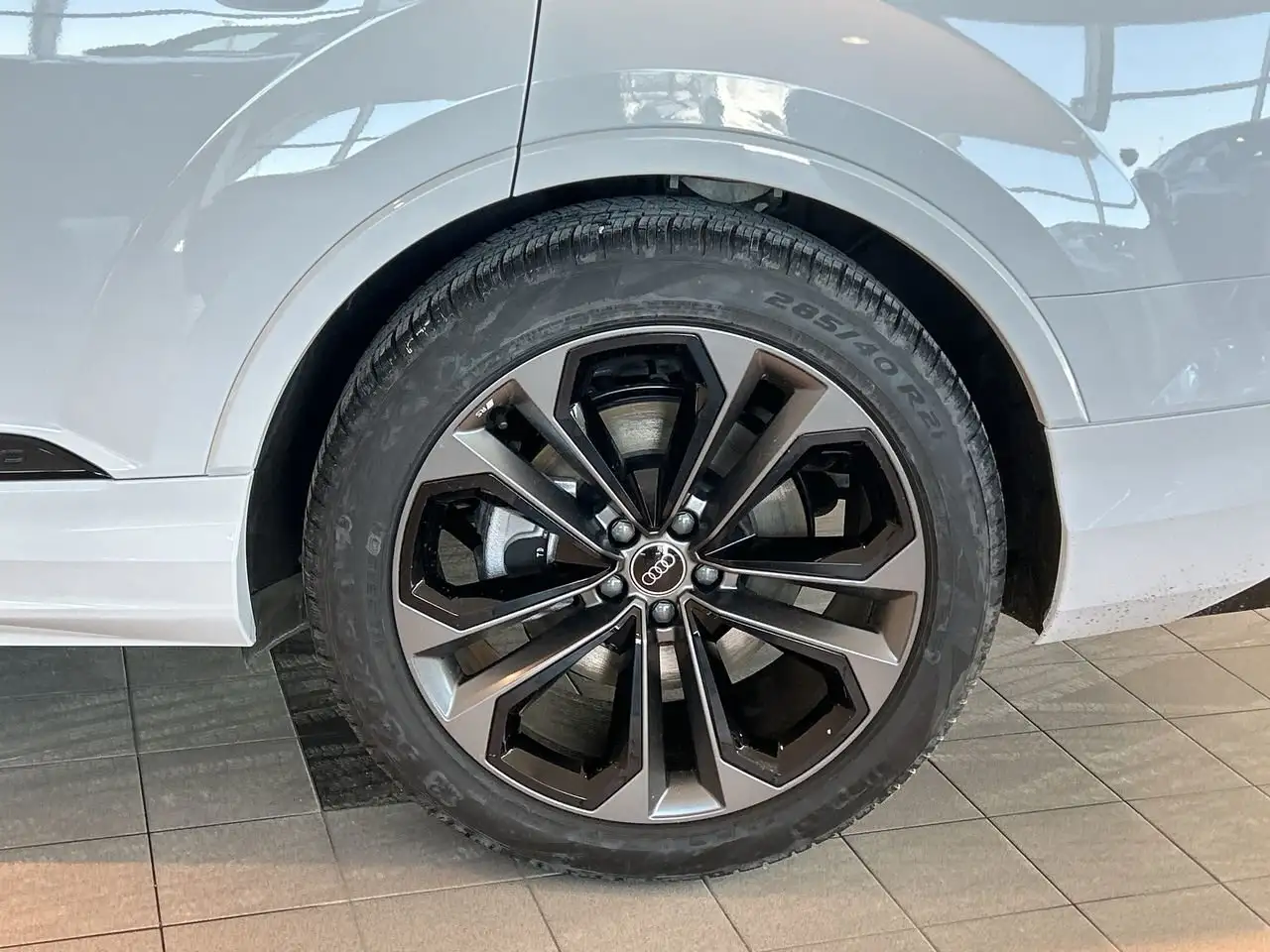 Audi Q7 снимка Audi Q7