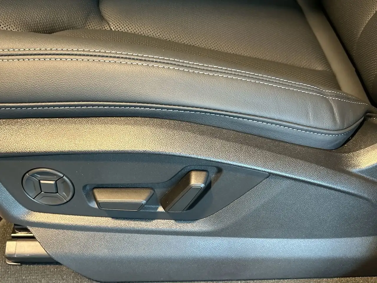 Audi Q7 снимка Audi Q7