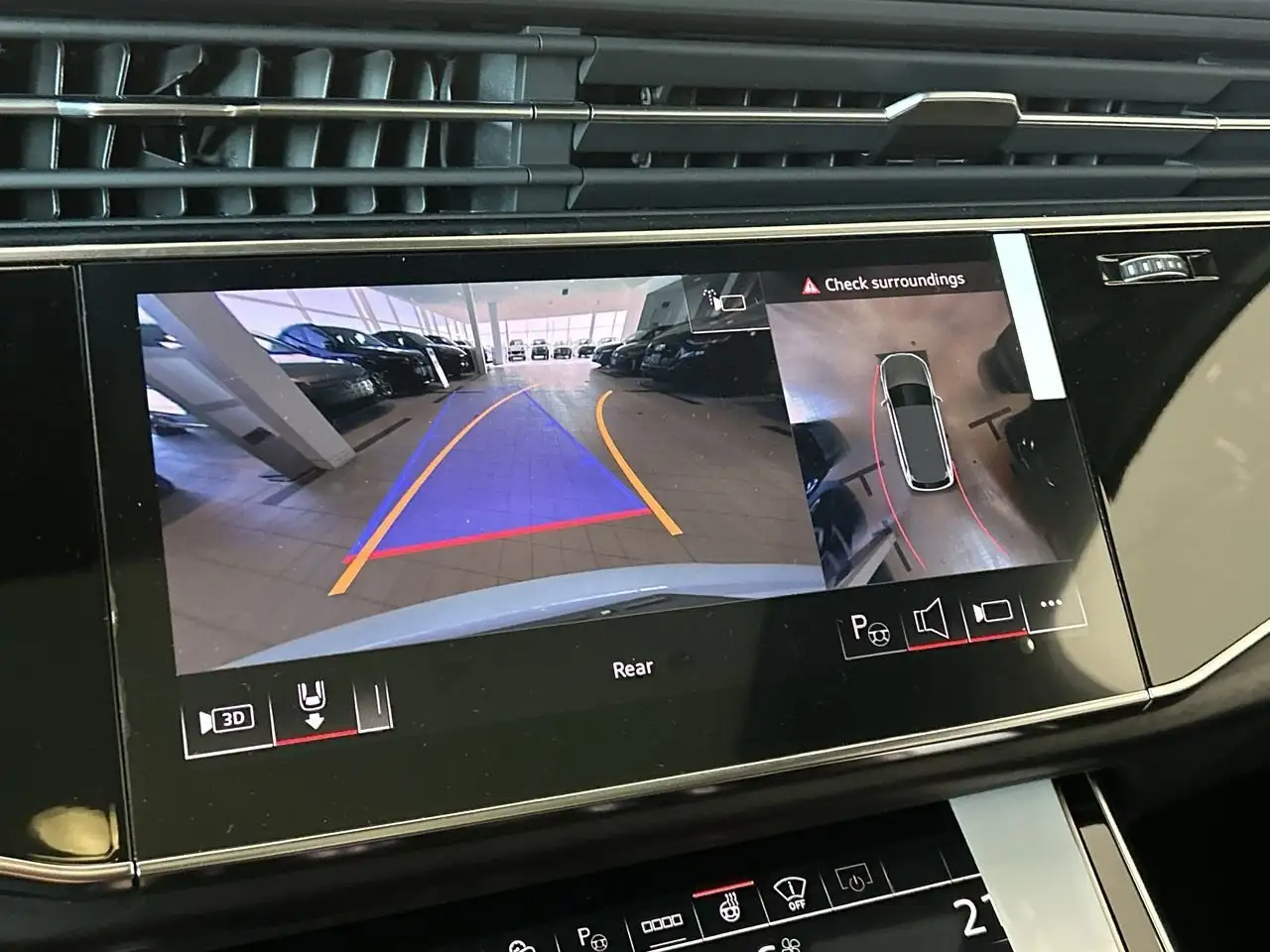 Audi Q7 снимка Audi Q7