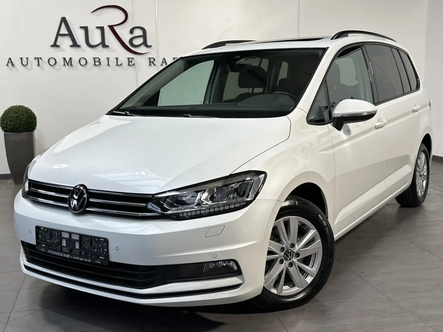 Volkswagen Touran 2.0 TDI DSG Comfortline NAV+LED+ACC+PANO Weiß - 2
