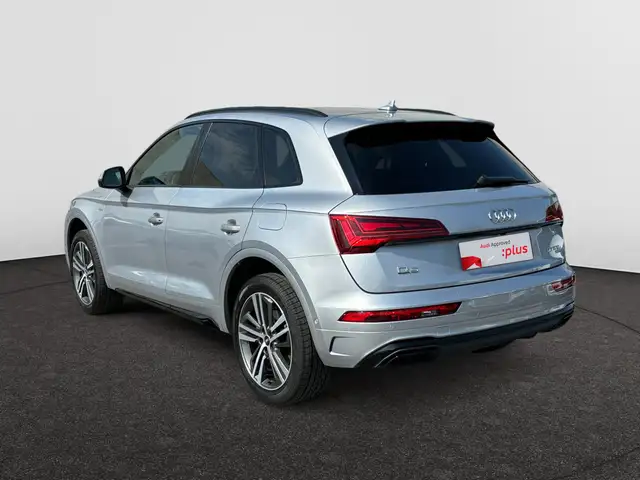 Audi Q5 view 7