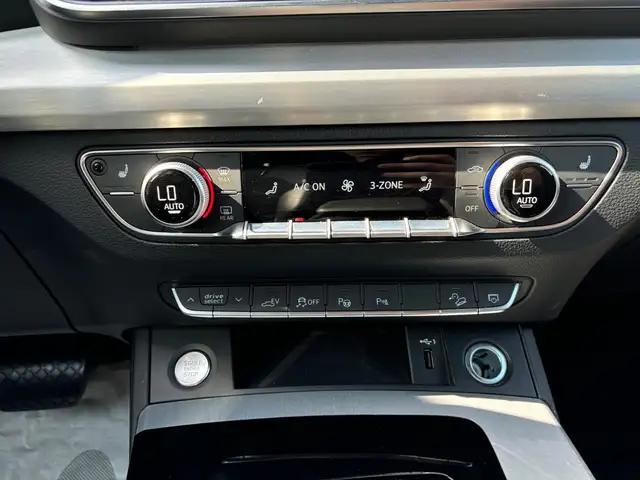 Audi Q5 view 14