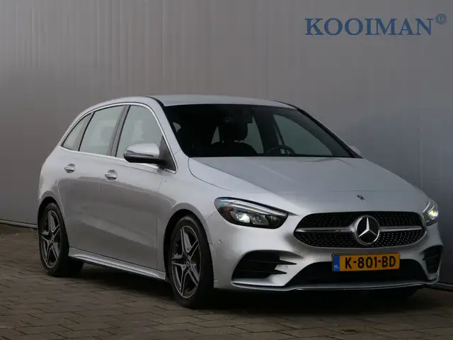 Mercedes-Benz B 180 Business Solution AMG 136 Pk Automaat Navigatie /