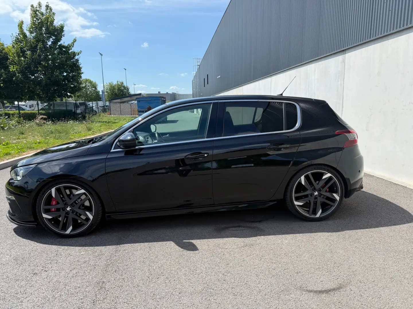 Peugeot 308 308 1.6 THP 270ch S\u0026amp;S BVM6 GTi by PEUGEOT SPORT Schwarz - 2