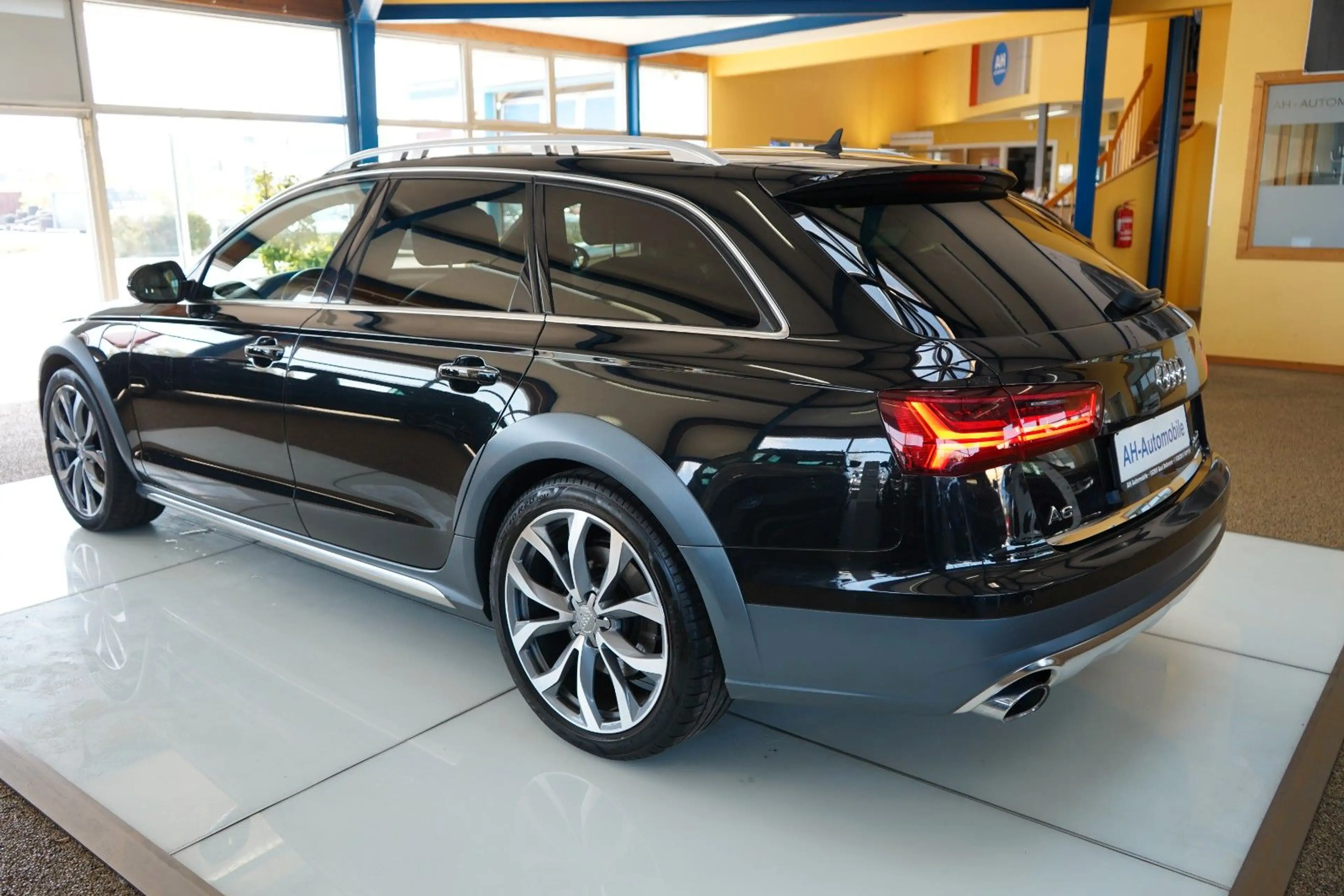 Audi A6 allroad quattro 3.0 TDI Bi-XENON / NAVI / LED — photo 3