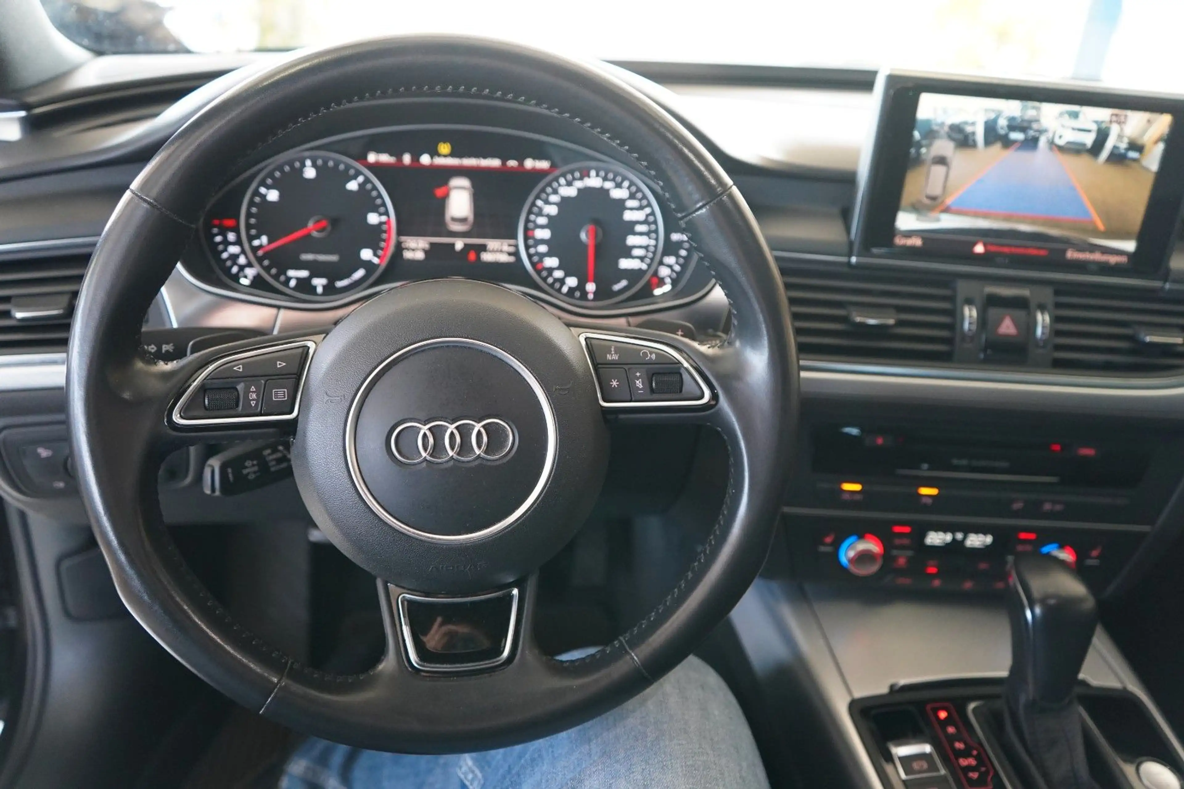Audi A6 allroad quattro 3.0 TDI Bi-XENON / NAVI / LED — photo 14