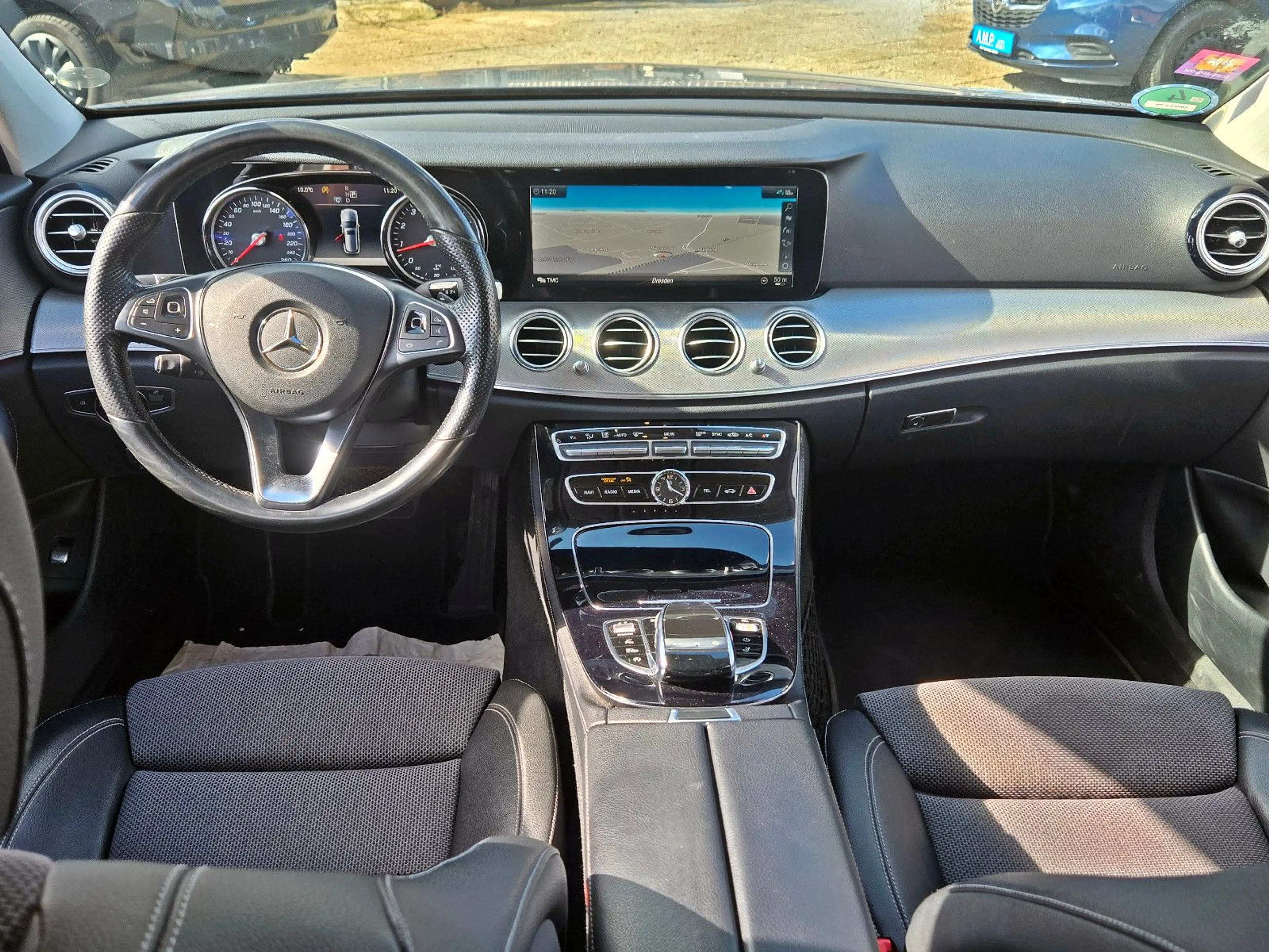 Mercedes-Benz E 200 Aut, GARANTIE, LED, Teilleder, PDC+RFK,S.H — photo 10
