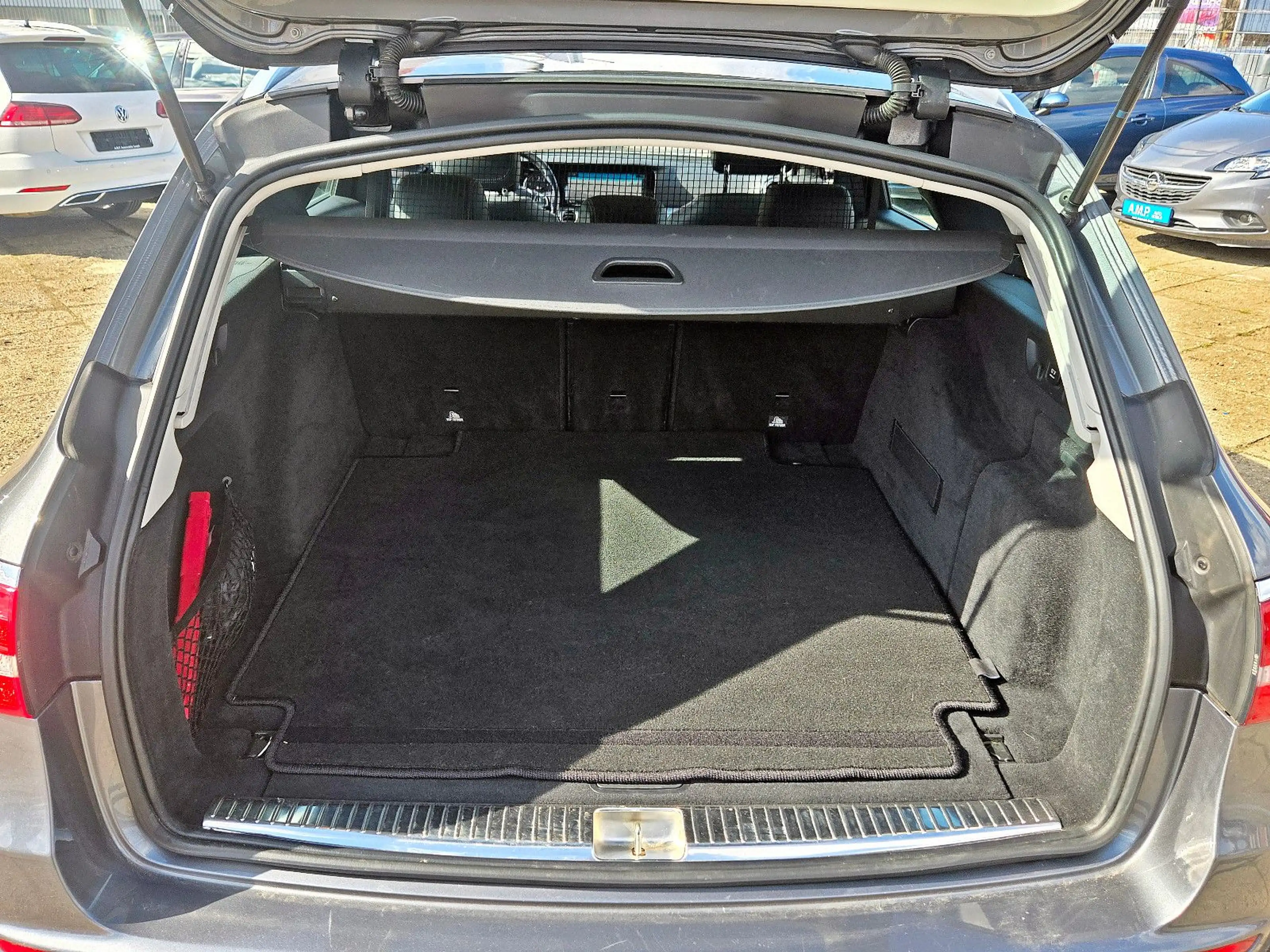 Mercedes-Benz E 200 Aut, GARANTIE, LED, Teilleder, PDC+RFK,S.H — photo 26