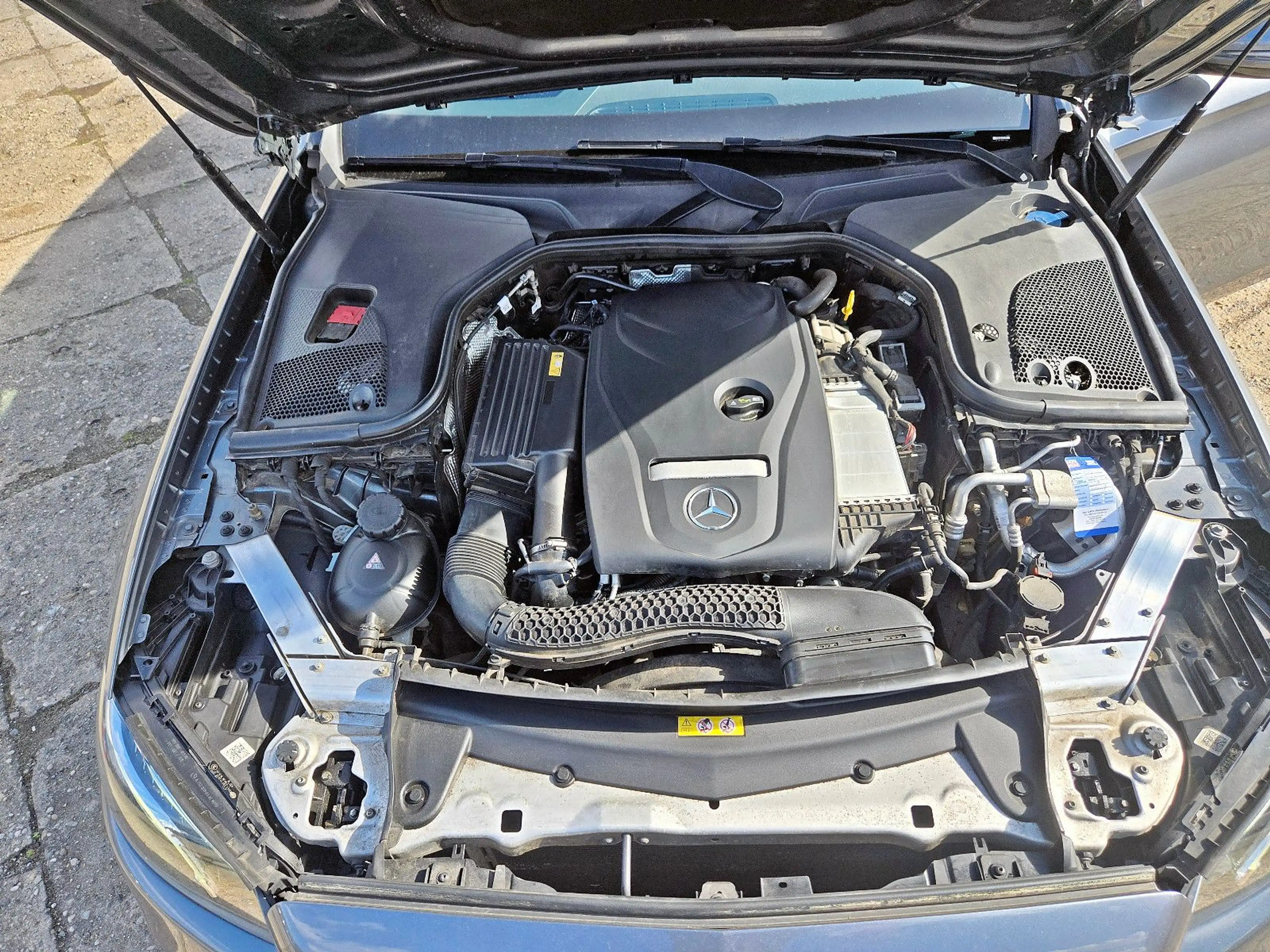 Mercedes-Benz E 200 Aut, GARANTIE, LED, Teilleder, PDC+RFK,S.H — photo 28