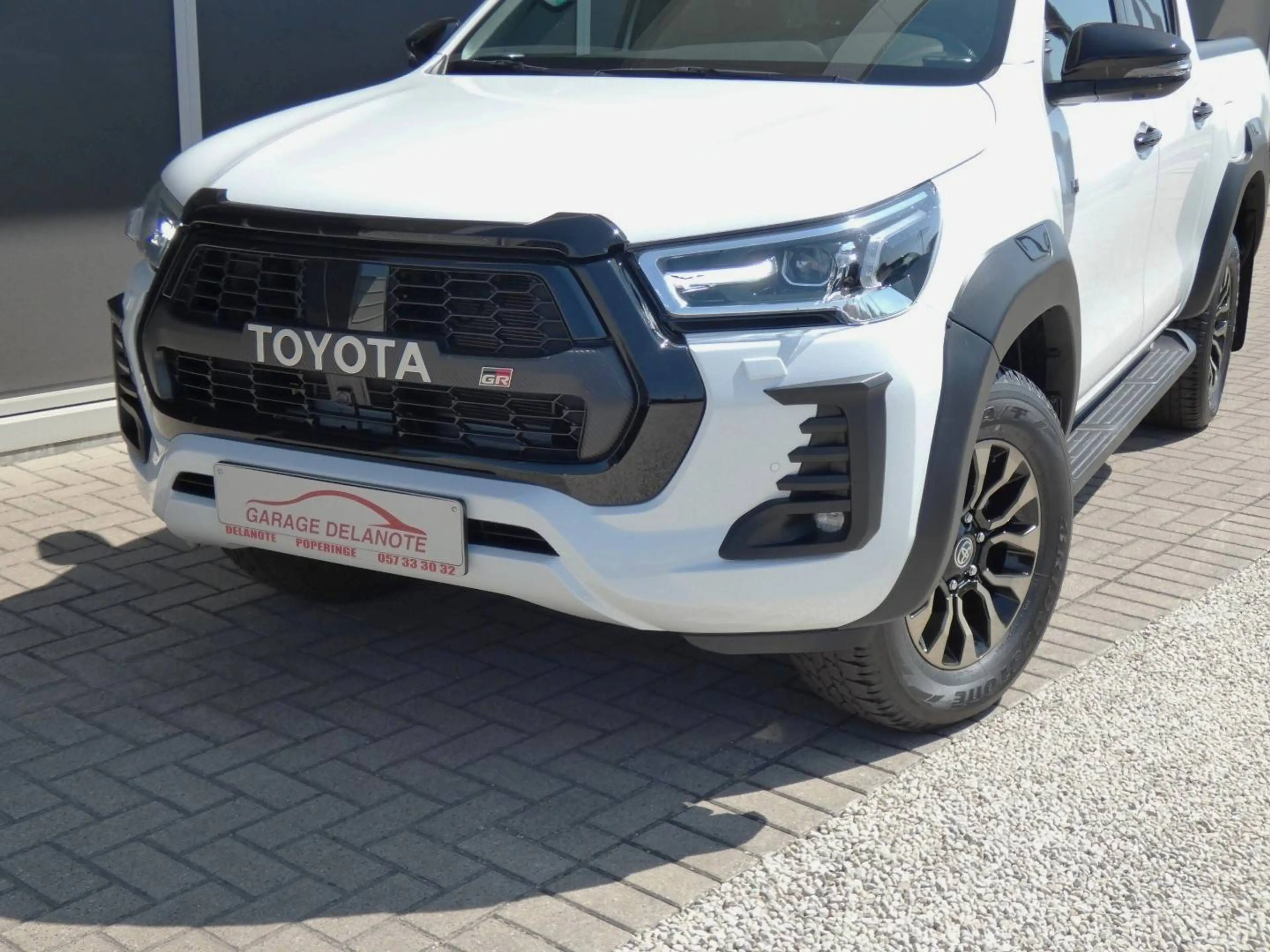 Toyota Hilux 2.8L Autom. GR SPORT *45785+BTW* +Roll cover +360°Camera +JBL +Zetelverwarming +Trekhaak 3500kg — photo 3