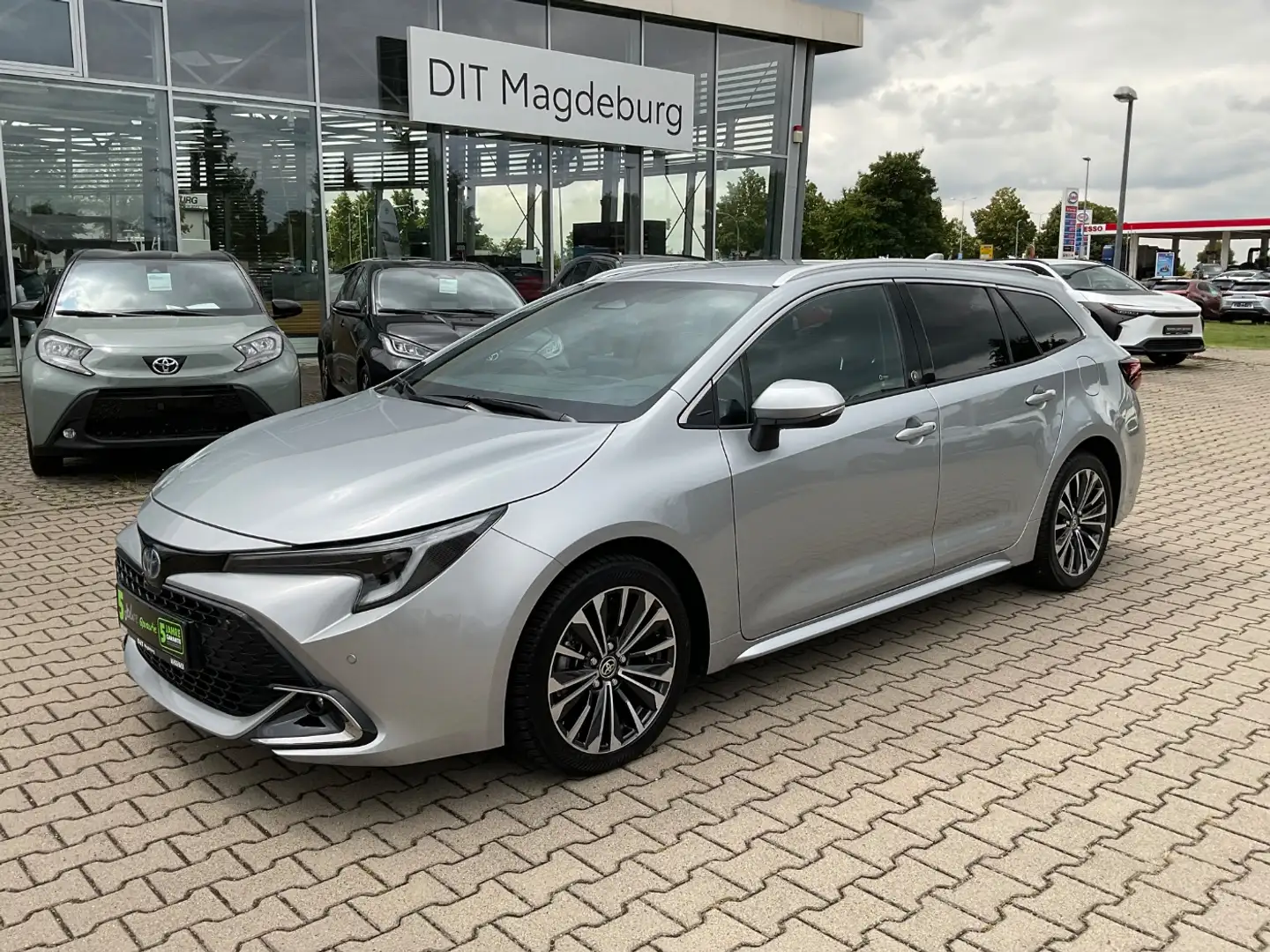 Toyota Corolla TS 1.8 Team D el Heckklappe,Navi,CarPlay Zilver - 2