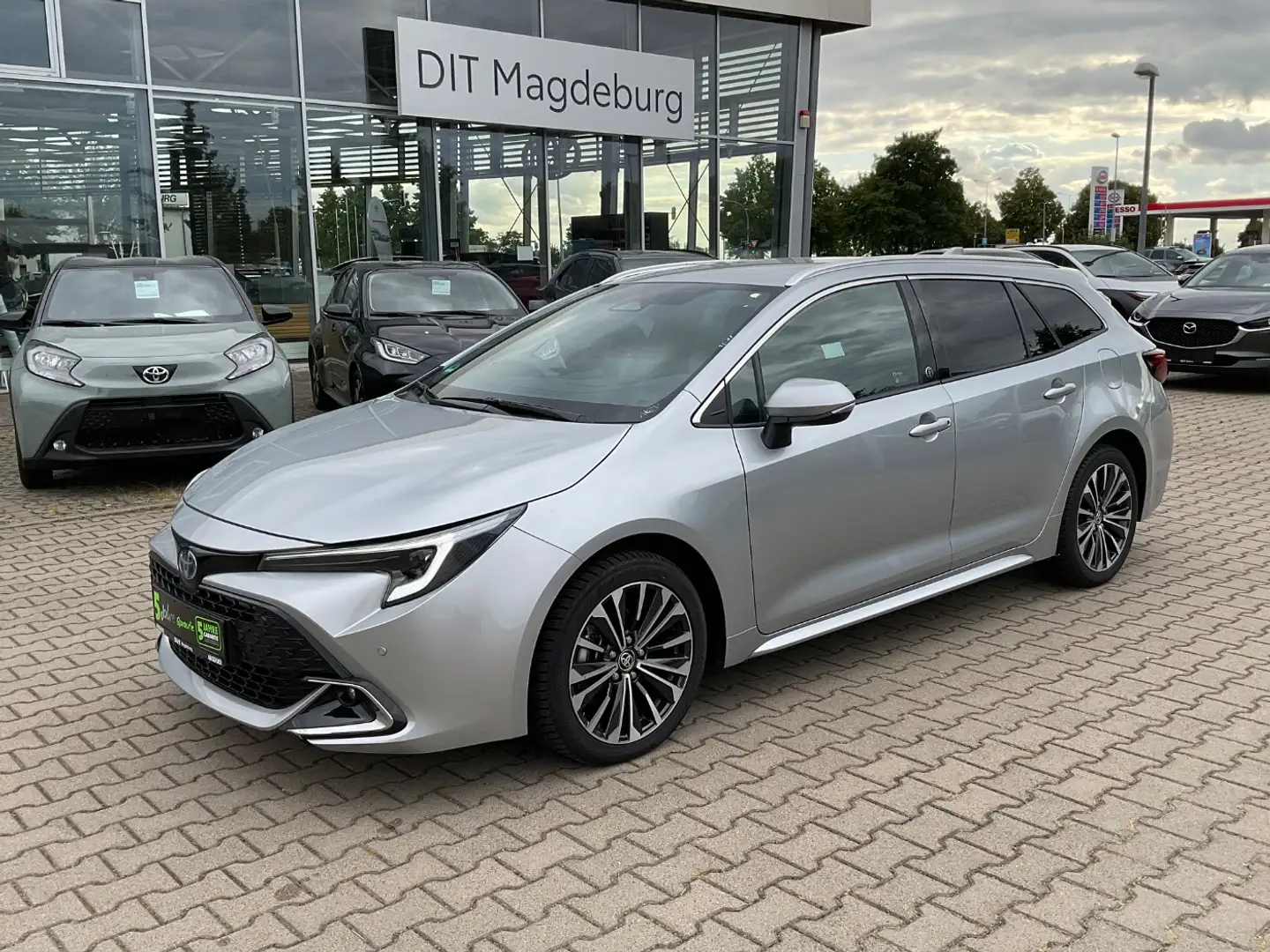 Toyota Corolla TS 1.8 Team D el Hekklappe,Navi,CarPlay Stříbrná - 2