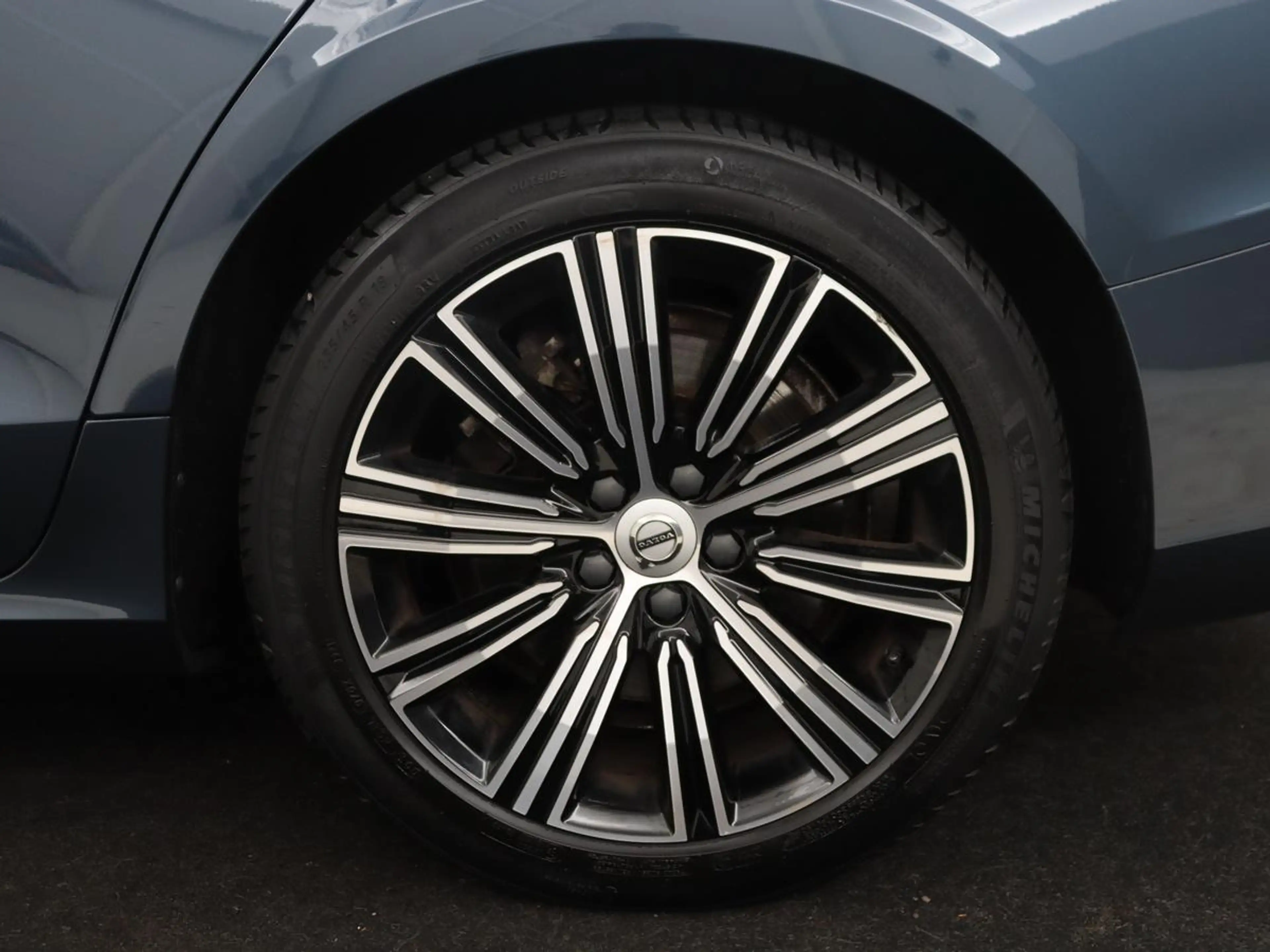 Volvo V60 2.0 T8 Recharge AWD Inscription | SOH 82% | Trekha — photo 41