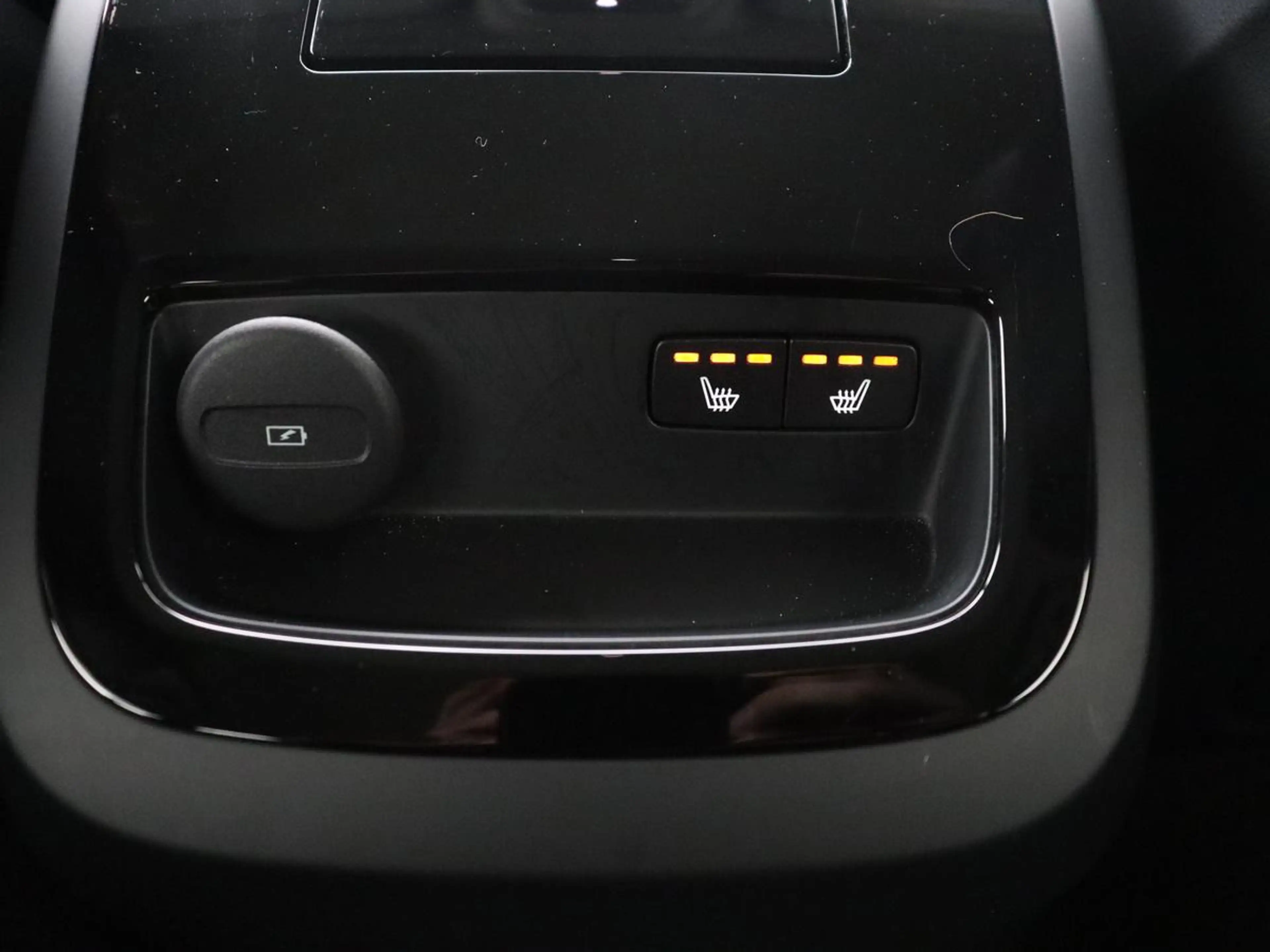 Volvo V60 2.0 T8 Recharge AWD Inscription | SOH 82% | Trekha — photo 9