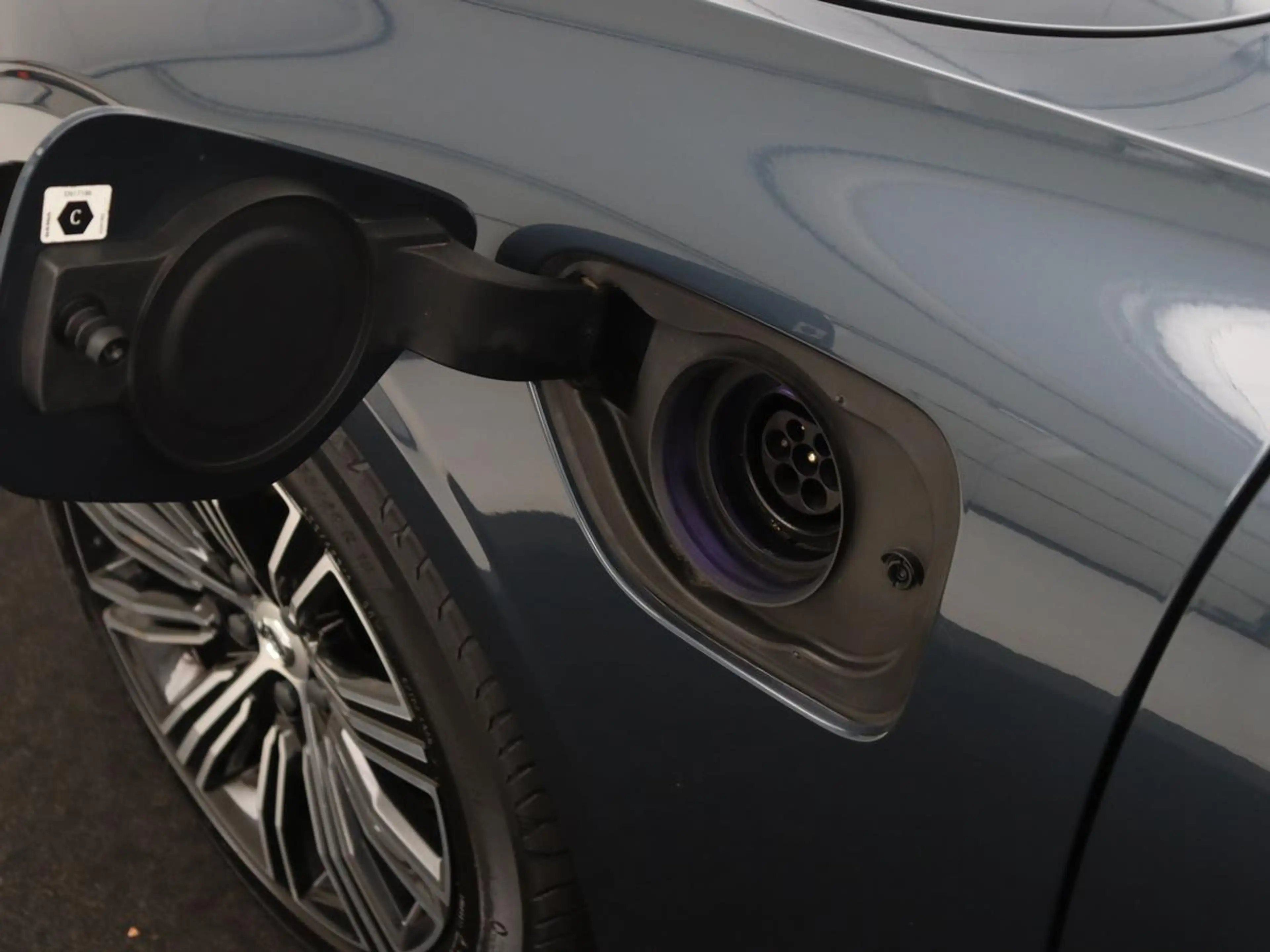 Volvo V60 2.0 T8 Recharge AWD Inscription | SOH 82% | Trekha — photo 19