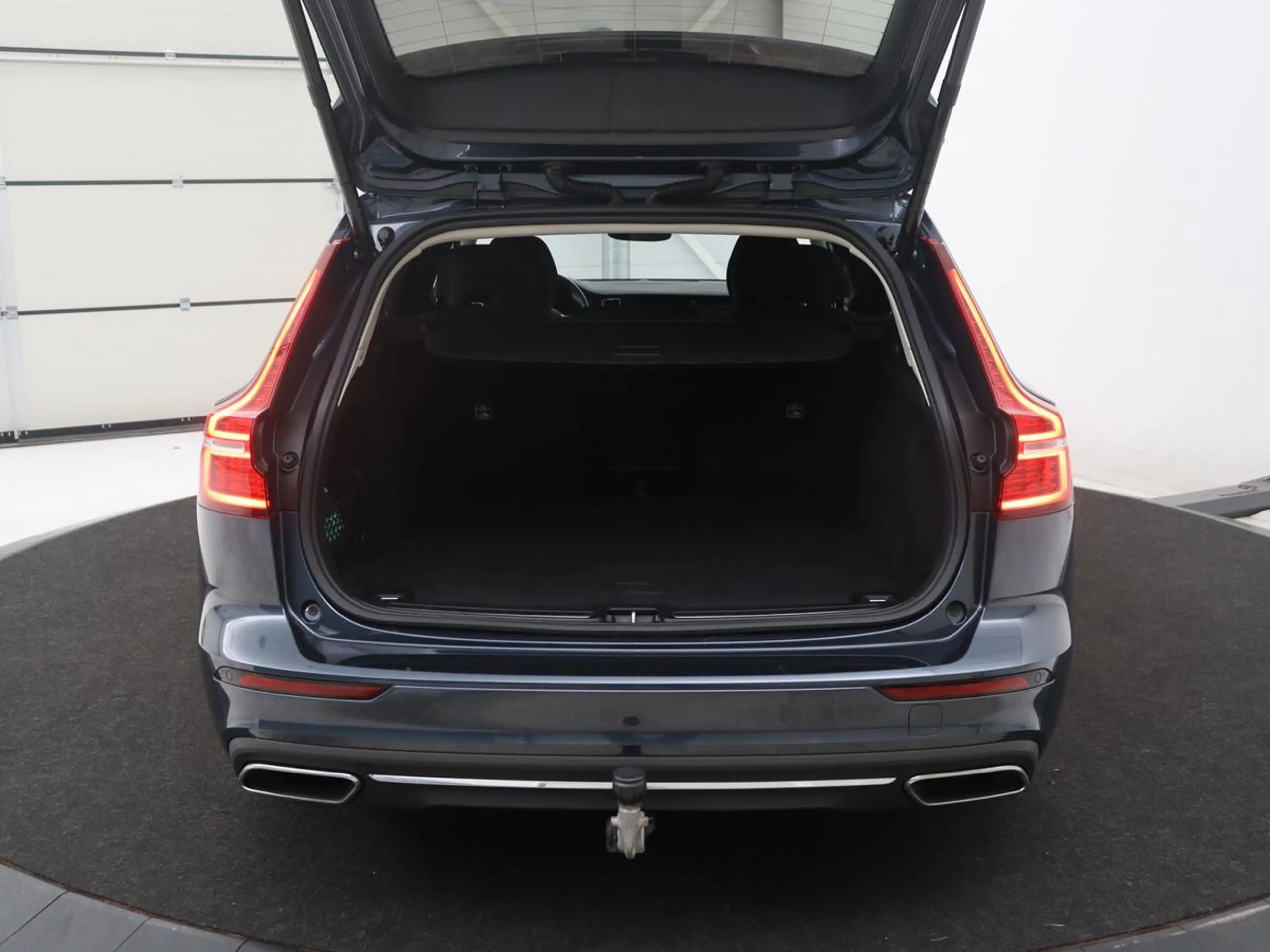 Volvo V60 2.0 T8 Recharge AWD Inscription | SOH 82% | Trekha — photo 36