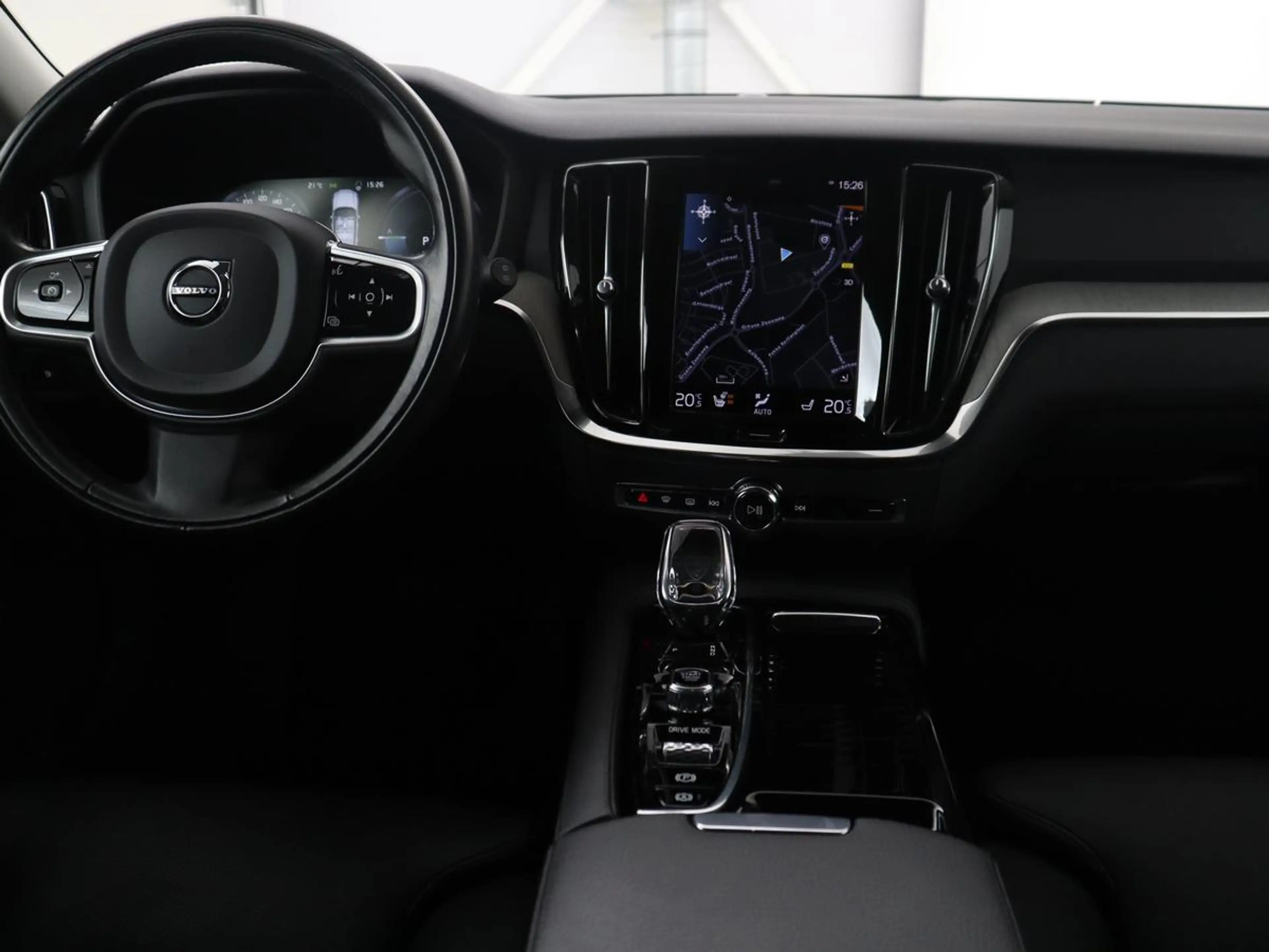 Volvo V60 2.0 T8 Recharge AWD Inscription | SOH 82% | Trekha — photo 10