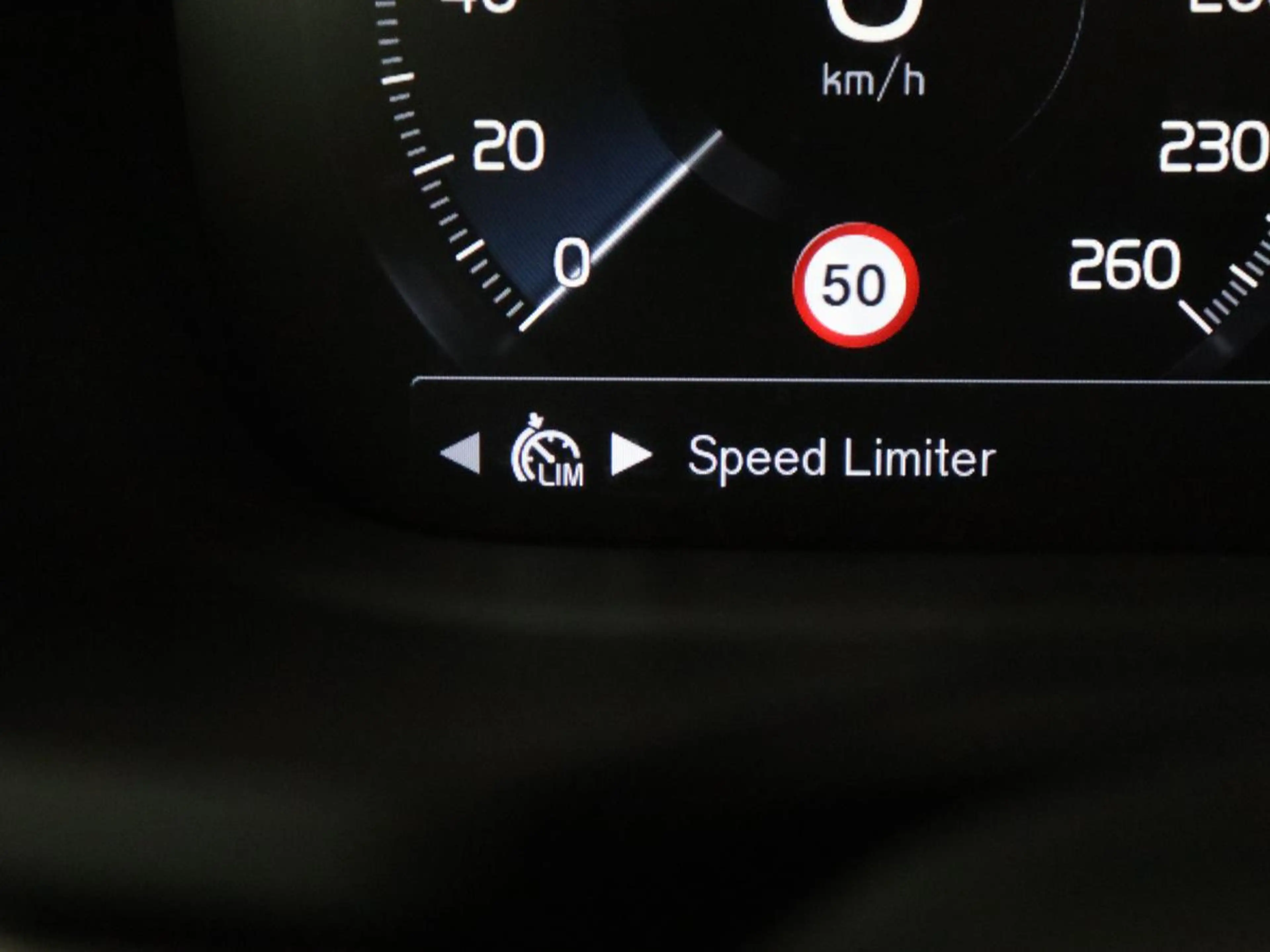 Volvo V60 2.0 T8 Recharge AWD Inscription | SOH 82% | Trekha — photo 25